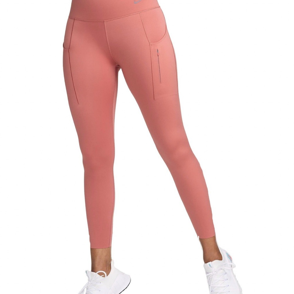 Nike Women's Go Firm-Support High-Waisted 7/8 Leggings with Pockets🤍
